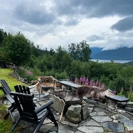 Fantastic Charming By Tinnsjoen בית נופש