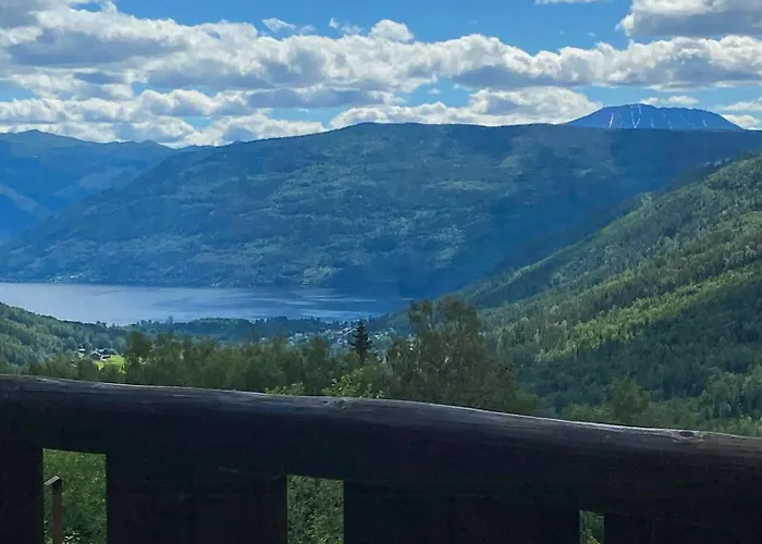 Semesterbostad Fantastic Charming By Tinnsjoen *